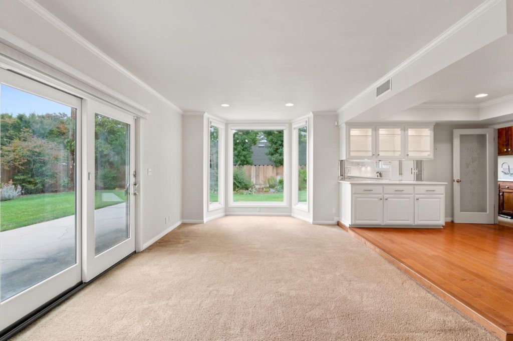 Image 20 of property listing at 2710 W Roberts Avenue, Fresno, CA 93711