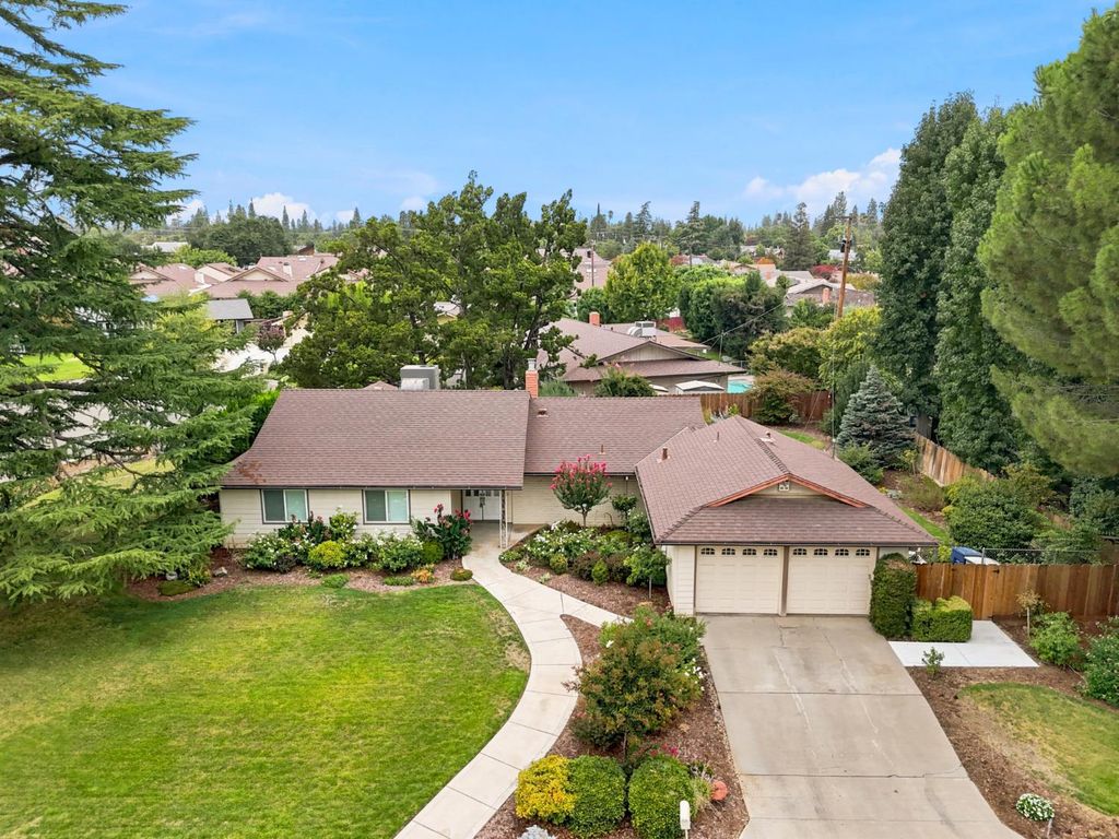 Image 41 of property listing at 2710 W Roberts Avenue, Fresno, CA 93711