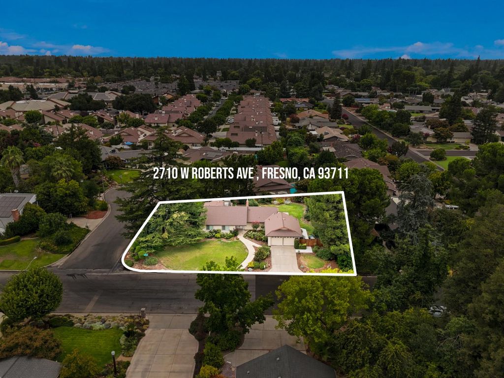 Image 43 of property listing at 2710 W Roberts Avenue, Fresno, CA 93711