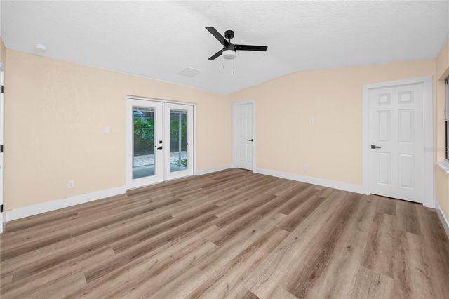 504 79TH AVENUE, St Petersburg, FL 33706