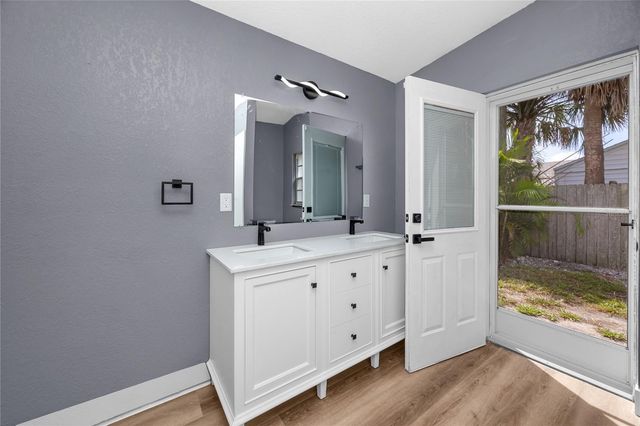 504 79TH AVENUE, St Petersburg, FL 33706