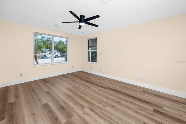 504 79TH AVENUE, St Petersburg, FL 33706