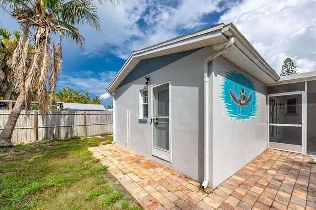 504 79TH AVENUE, St Petersburg, FL 33706