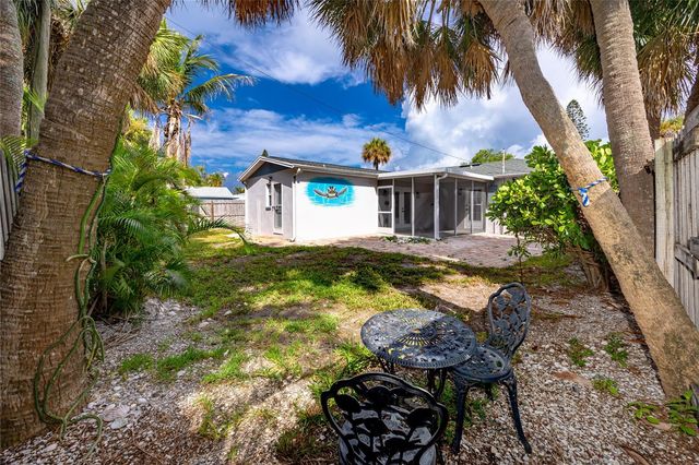 504 79TH AVENUE, St Petersburg, FL 33706