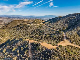 1 Via Baya, Murrieta, CA 92562