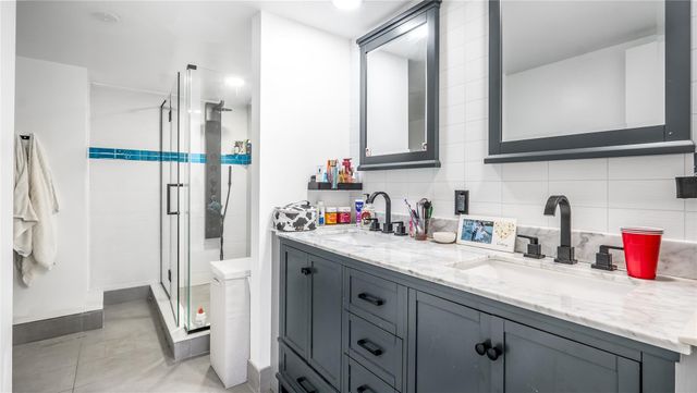 1833 S Ocean Drive 1608, Hallandale Beach, FL 33009