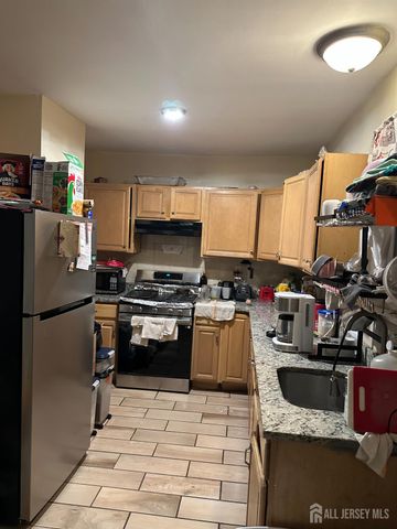 2 BALL ST Street, New Brunswick, NJ 08901