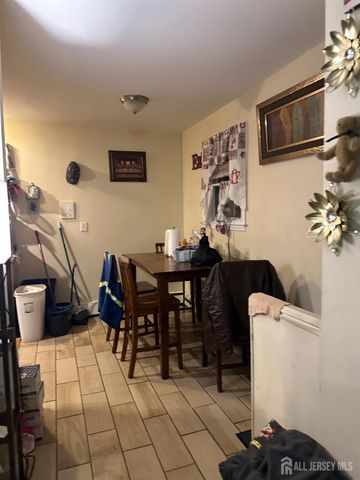 2 BALL ST Street, New Brunswick, NJ 08901