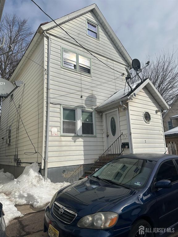 2 BALL ST Street, New Brunswick, NJ 08901