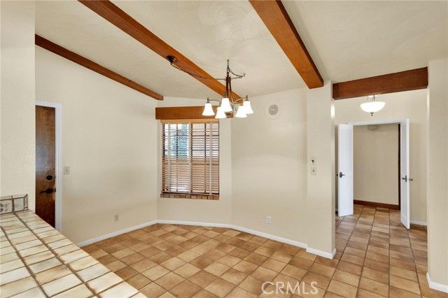 17800 Cresta Blanca Drive, Victorville, CA 92395