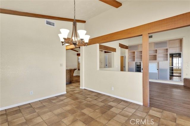 17800 Cresta Blanca Drive, Victorville, CA 92395