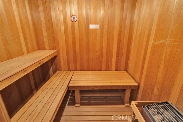 17800 Cresta Blanca Drive, Victorville, CA 92395