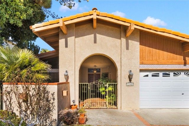 17800 Cresta Blanca Drive, Victorville, CA 92395