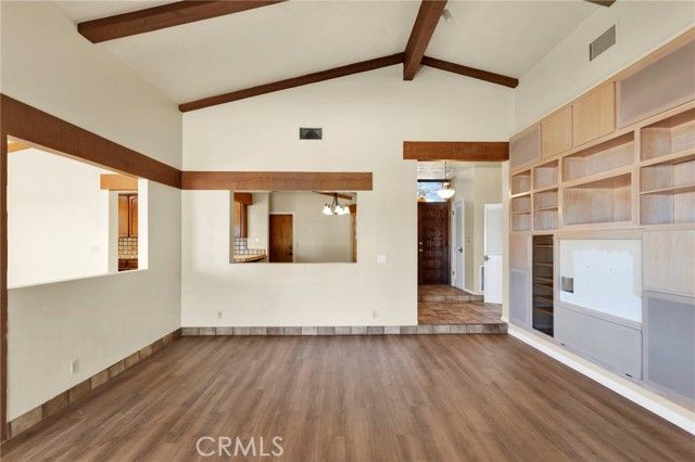 17800 Cresta Blanca Drive, Victorville, CA 92395