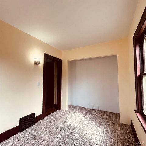 1013 Maple Street, Saginaw, MI 48602