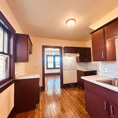 1013 Maple Street, Saginaw, MI 48602