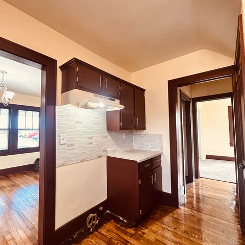 1013 Maple Street, Saginaw, MI 48602