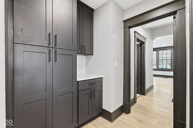 875 Woodruff Place Middle Drive, Indianapolis, IN 46201