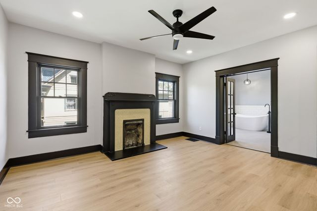 875 Woodruff Place Middle Drive, Indianapolis, IN 46201