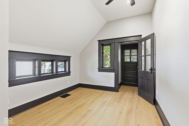 875 Woodruff Place Middle Drive, Indianapolis, IN 46201