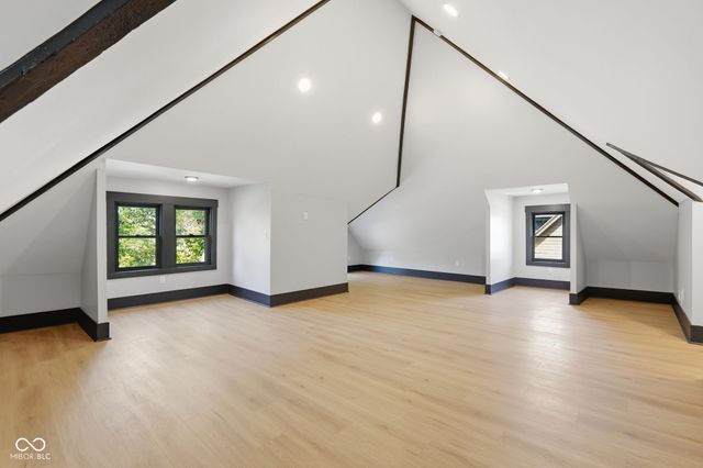 875 Woodruff Place Middle Drive, Indianapolis, IN 46201