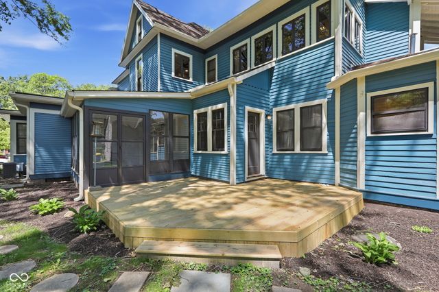 875 Woodruff Place Middle Drive, Indianapolis, IN 46201