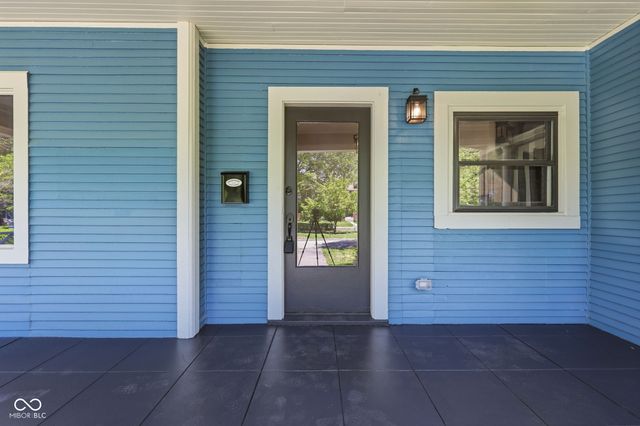 875 Woodruff Place Middle Drive, Indianapolis, IN 46201