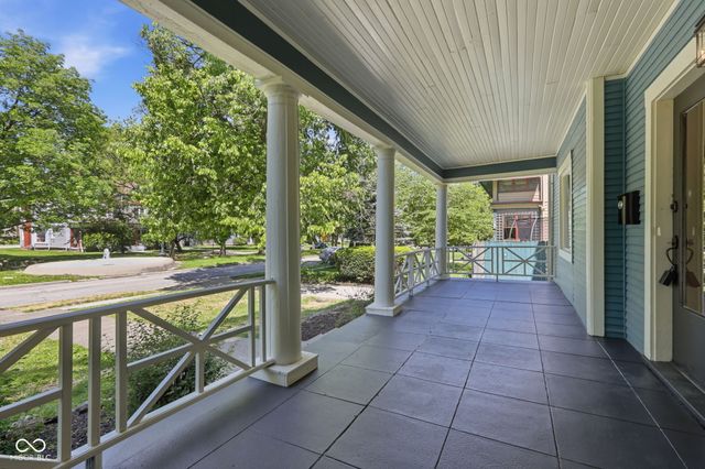 875 Woodruff Place Middle Drive, Indianapolis, IN 46201