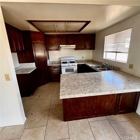 15375 Cheyenne Road, Apple Valley, CA 92307