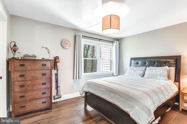 10326 MOCKINGBIRD POND CT, Burke, VA 22015