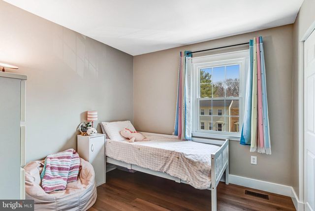 10326 MOCKINGBIRD POND CT, Burke, VA 22015