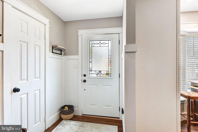 10326 MOCKINGBIRD POND CT, Burke, VA 22015