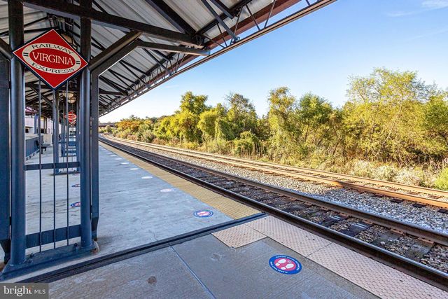 10326 MOCKINGBIRD POND CT, Burke, VA 22015