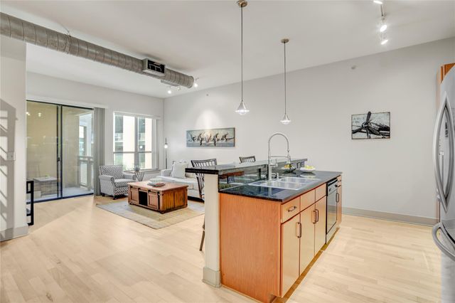 1901 Post Oak Boulevard 4303, Houston, TX 77056