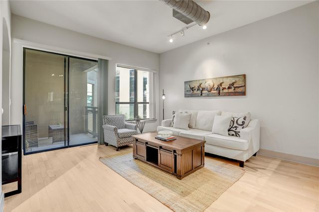 1901 Post Oak Boulevard 4303, Houston, TX 77056
