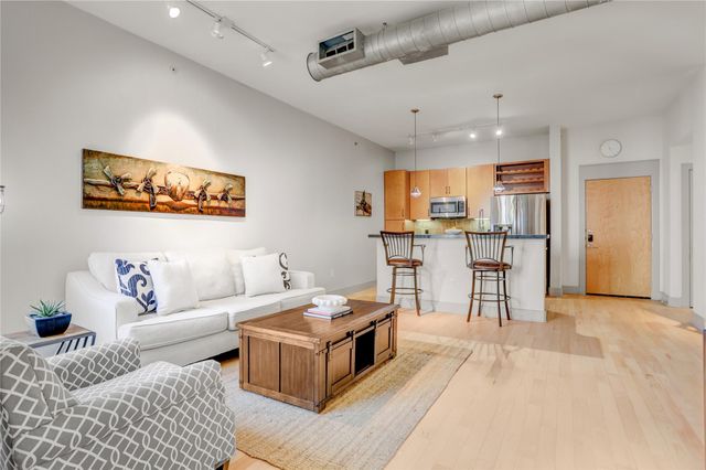 1901 Post Oak Boulevard 4303, Houston, TX 77056