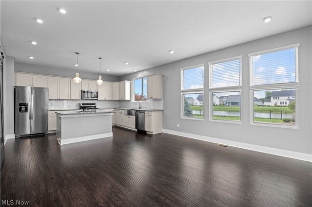 36392 Capri Lane, North Ridgeville, OH 44039