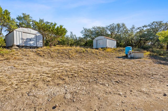 220 Harmon Hills RD, Dripping Springs, TX 78620