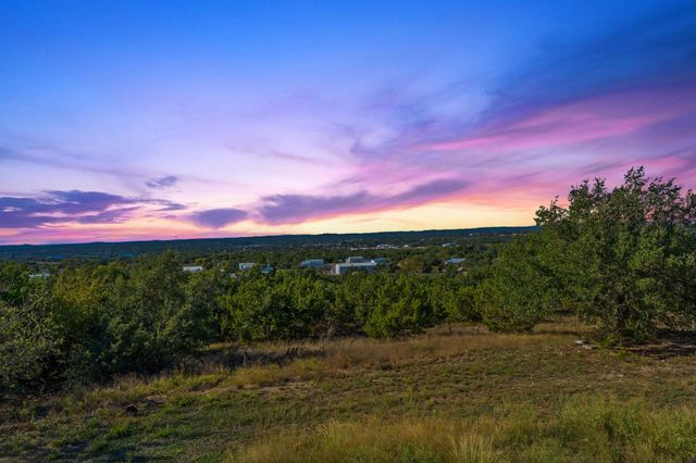 220 Harmon Hills RD, Dripping Springs, TX 78620