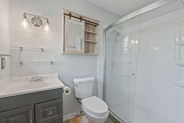 220 Harmon Hills RD, Dripping Springs, TX 78620