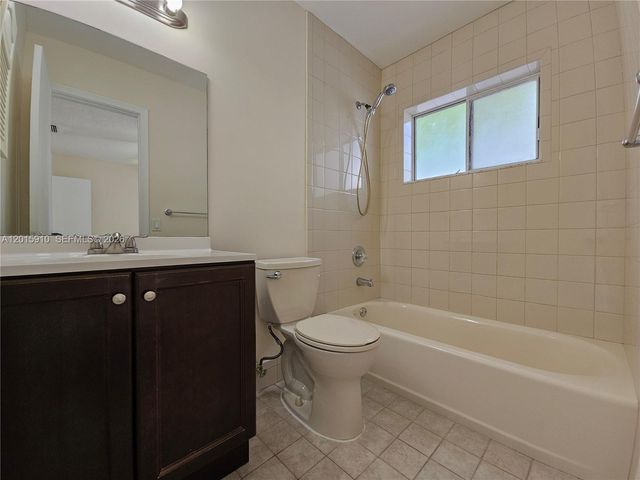 1341 SW 124th Ct 4-G, Miami, FL 33184