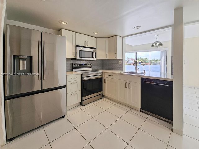 1341 SW 124th Ct 4-G, Miami, FL 33184