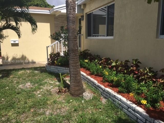 805 NE 138th St, North Miami, FL 33161