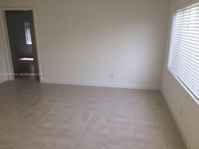 805 NE 138th St, North Miami, FL 33161