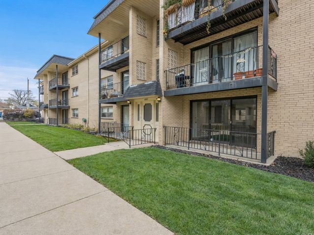 2037 N Harlem Avenue 1W, Chicago, IL 60707