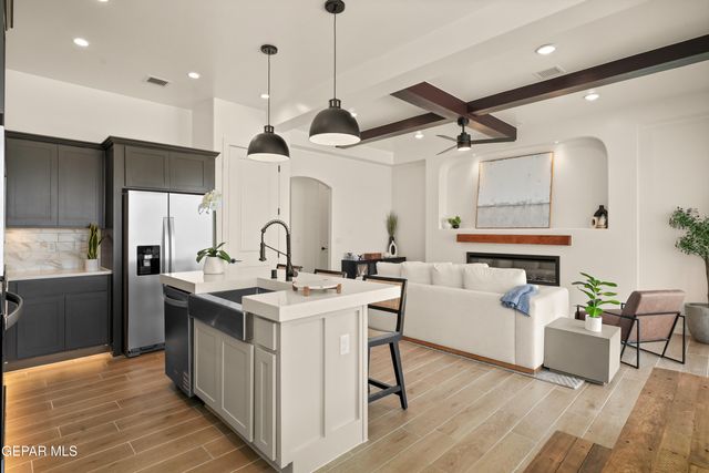 532 Paseo Simple Place, Horizon City, TX 79928