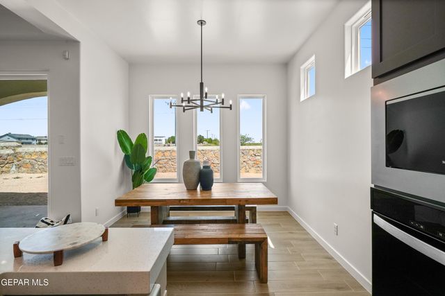 532 Paseo Simple Place, Horizon City, TX 79928