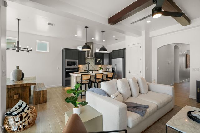 532 Paseo Simple Place, Horizon City, TX 79928