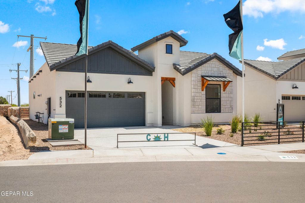 532 Paseo Simple Place, Horizon City, TX 79928