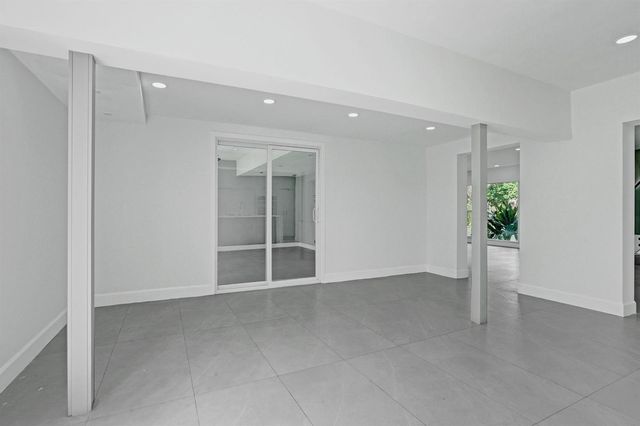 6700 E TROPICAL Way 1, Plantation, FL 33317